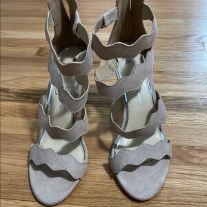 Elegant Tan Strappy Sandals